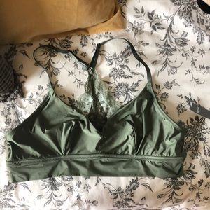 Arie olive green bralette! Size XL